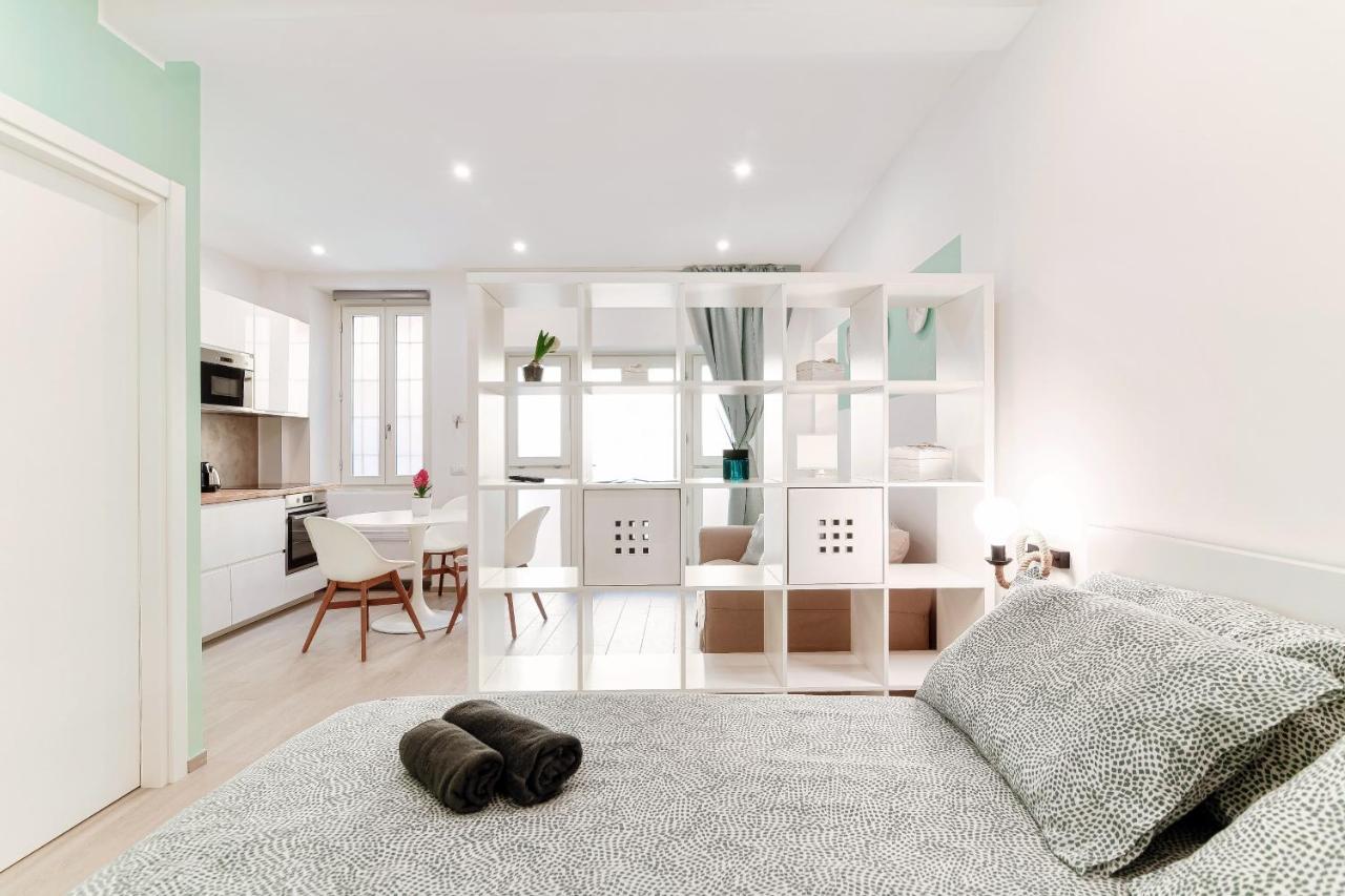 Apartment Hostini Como- Downtown Como